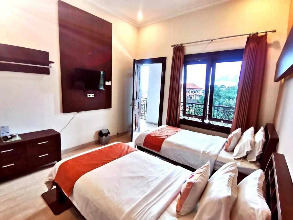 Avila Ketapan Rame Hotel Prigen Εξωτερικό φωτογραφία