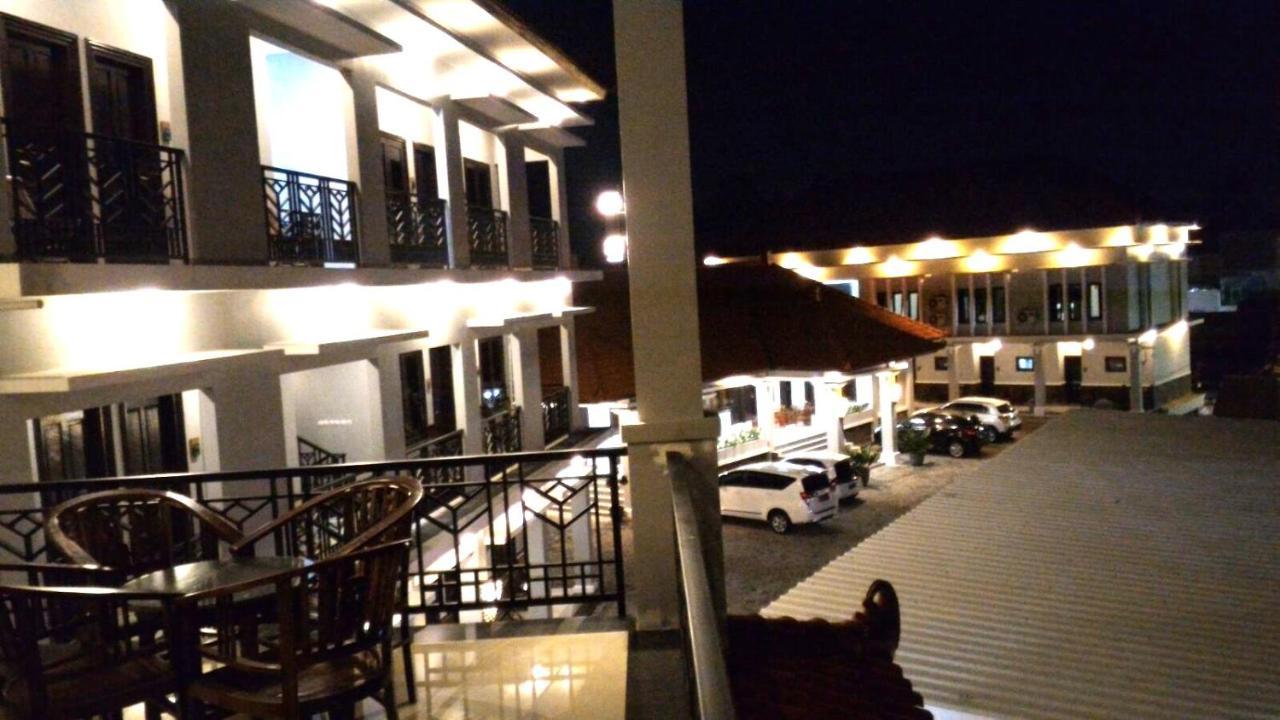 Avila Ketapan Rame Hotel Prigen Εξωτερικό φωτογραφία