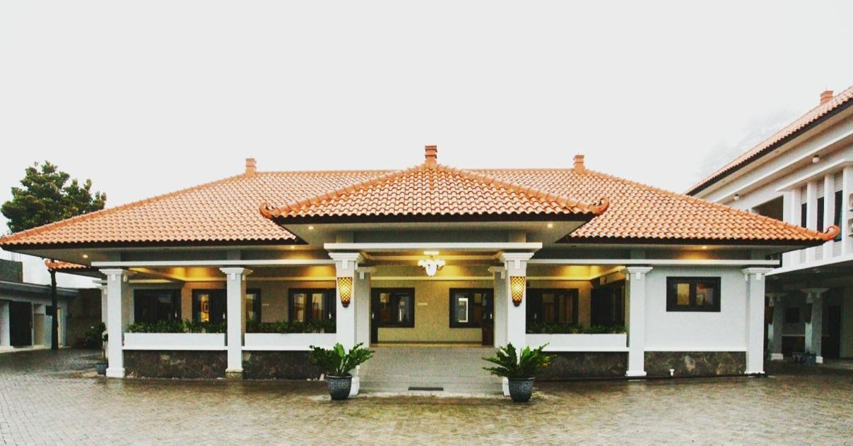 Avila Ketapan Rame Hotel Prigen Εξωτερικό φωτογραφία