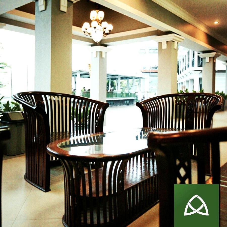 Avila Ketapan Rame Hotel Prigen Εξωτερικό φωτογραφία