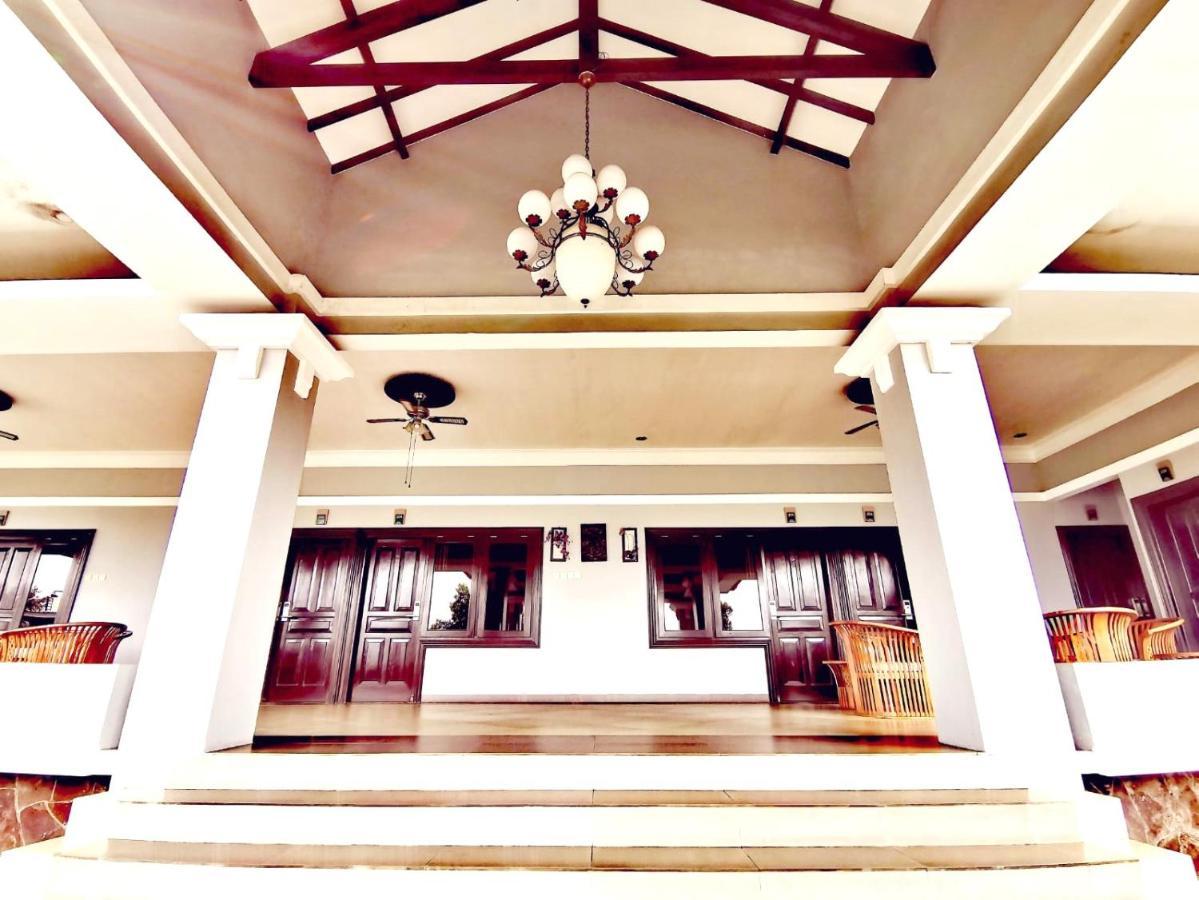 Avila Ketapan Rame Hotel Prigen Εξωτερικό φωτογραφία