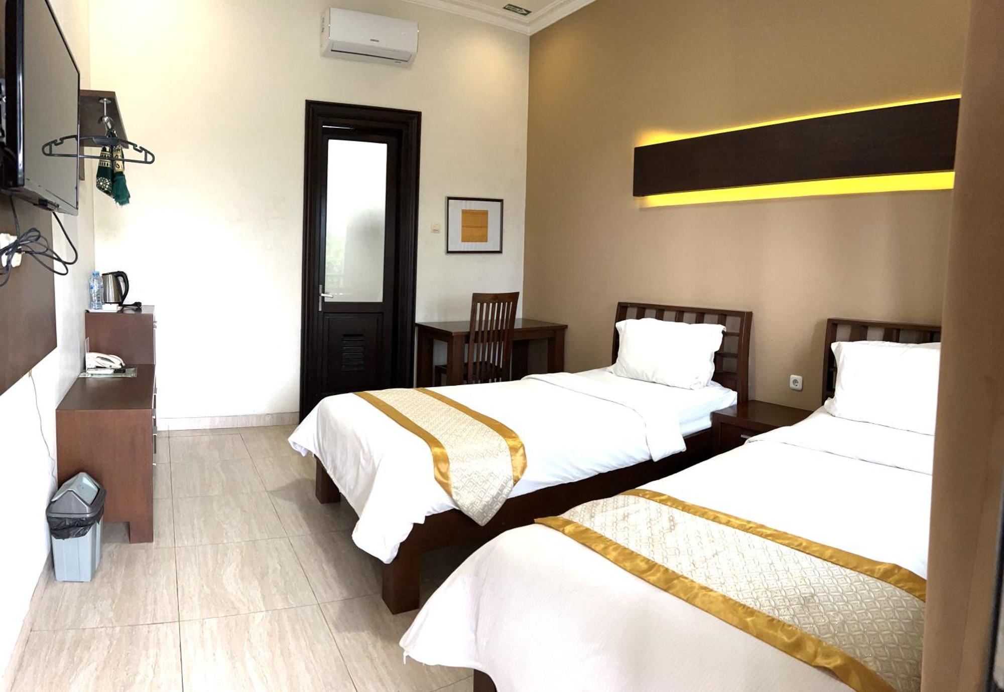 Avila Ketapan Rame Hotel Prigen Εξωτερικό φωτογραφία