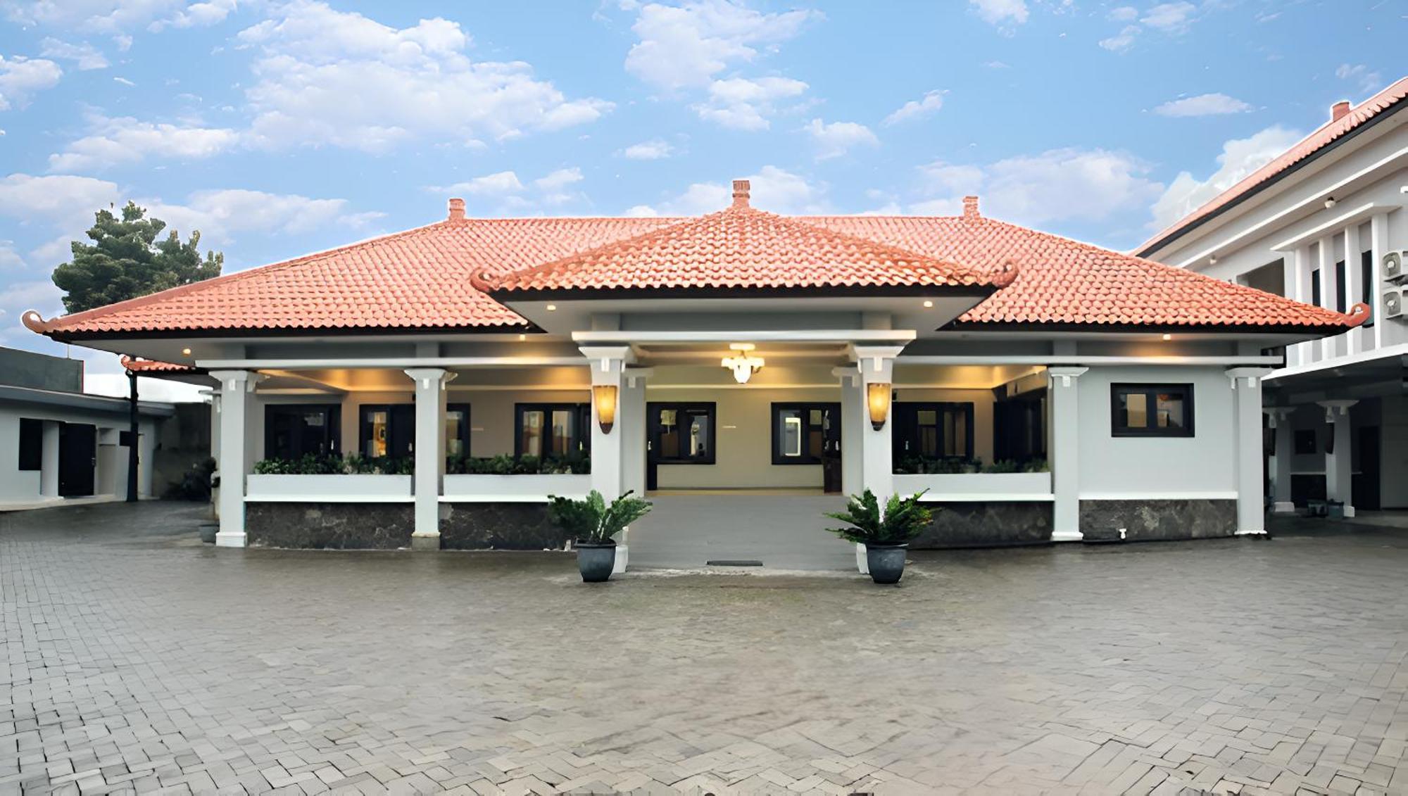Avila Ketapan Rame Hotel Prigen Εξωτερικό φωτογραφία