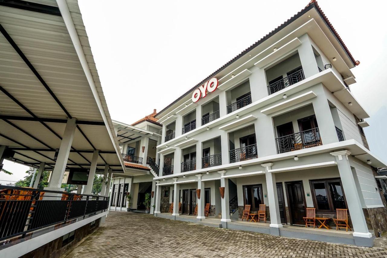 Avila Ketapan Rame Hotel Prigen Εξωτερικό φωτογραφία