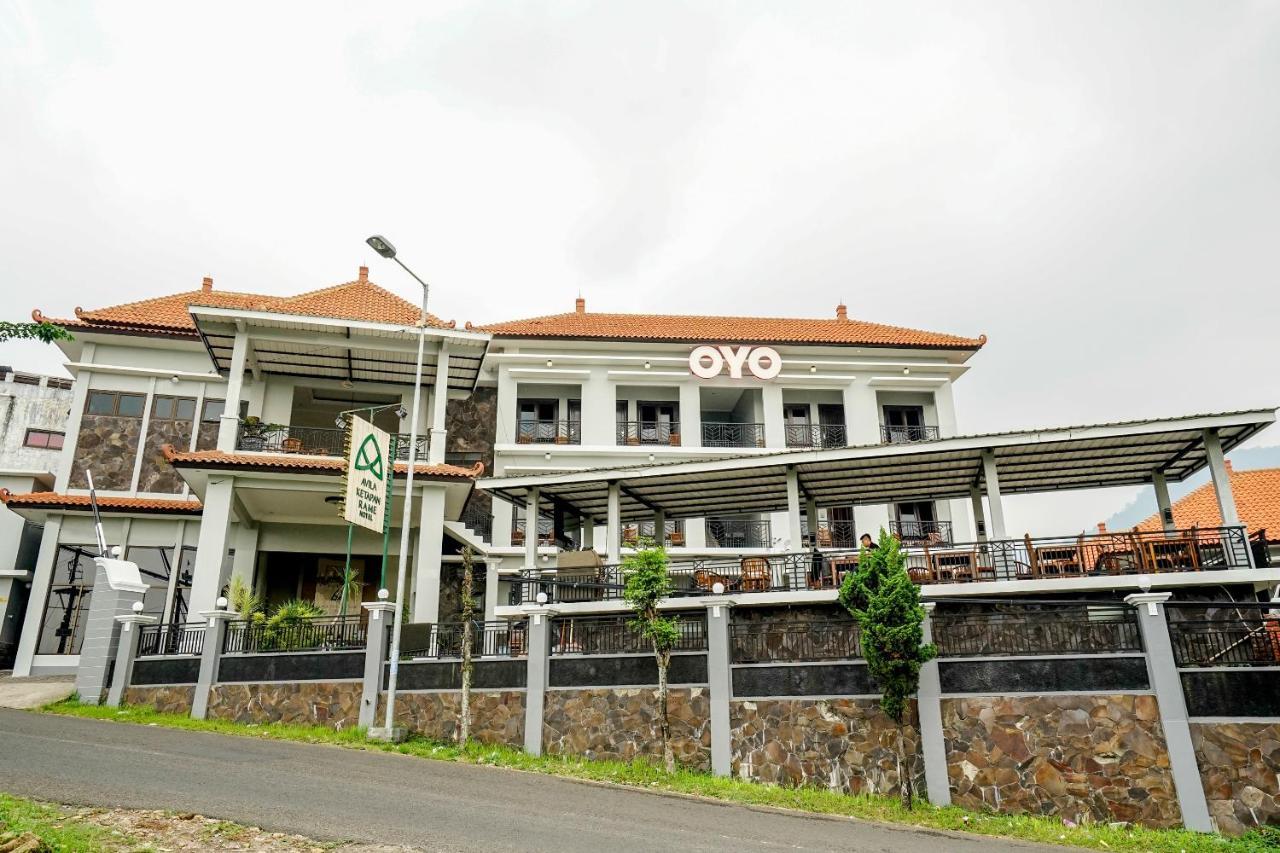 Avila Ketapan Rame Hotel Prigen Εξωτερικό φωτογραφία