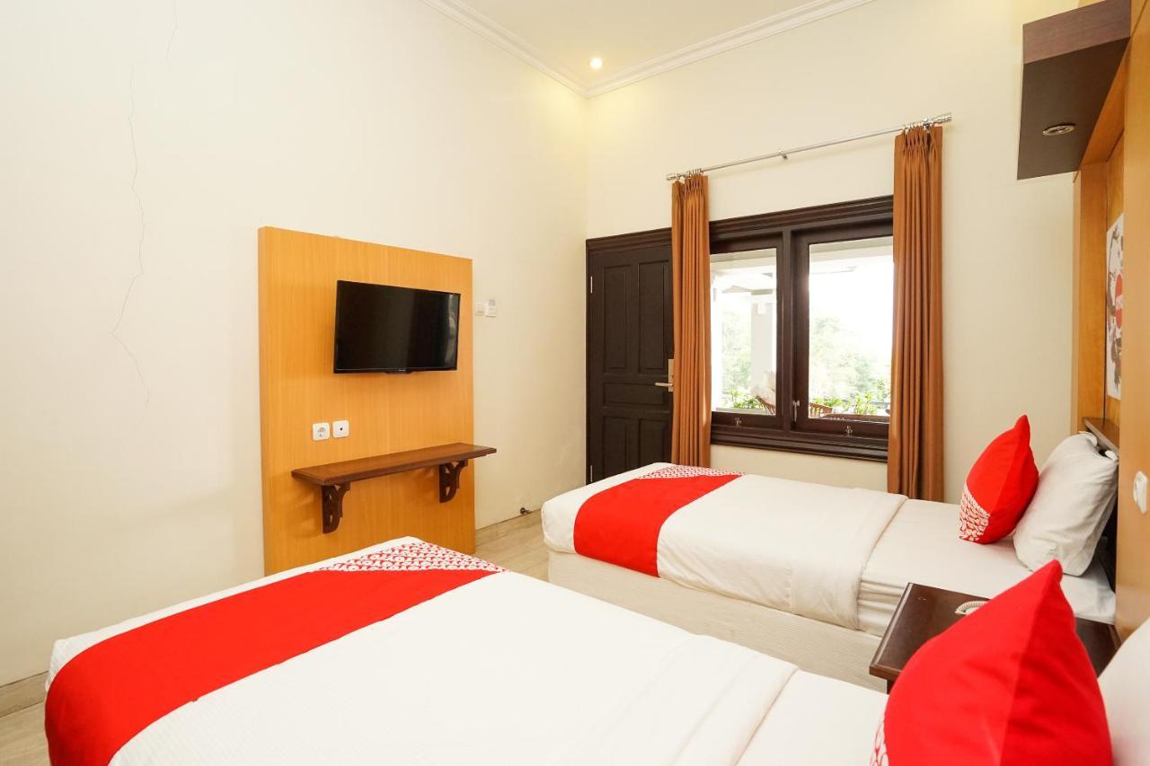 Avila Ketapan Rame Hotel Prigen Εξωτερικό φωτογραφία